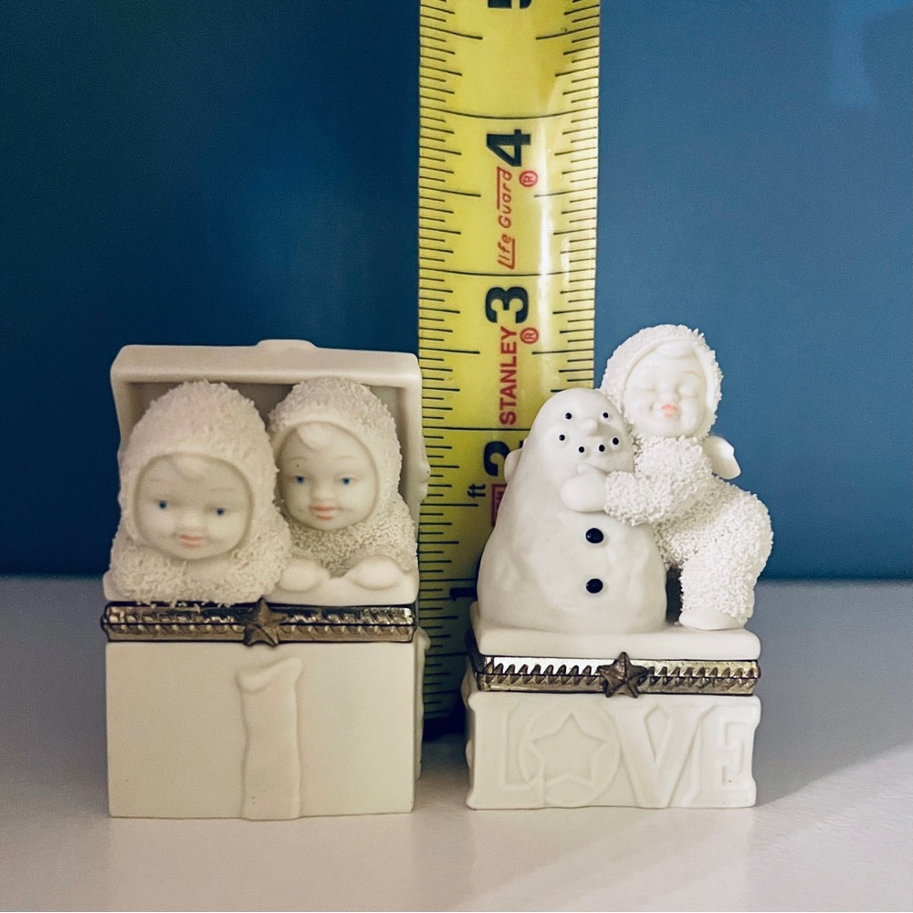 Department 56 RETIRED Snowbabies #68846 “Surprise” & #68867 “I Love You”
